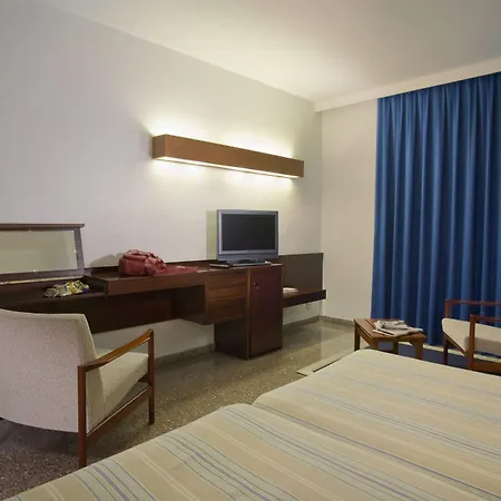 호텔 Almadraba Park 4*