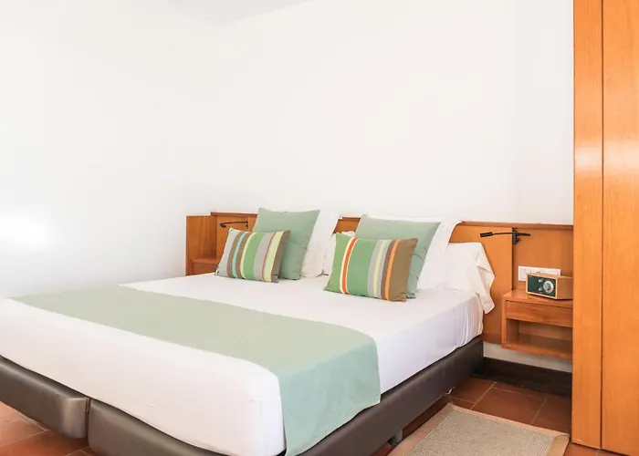 Almadraba Park Hotell 4*