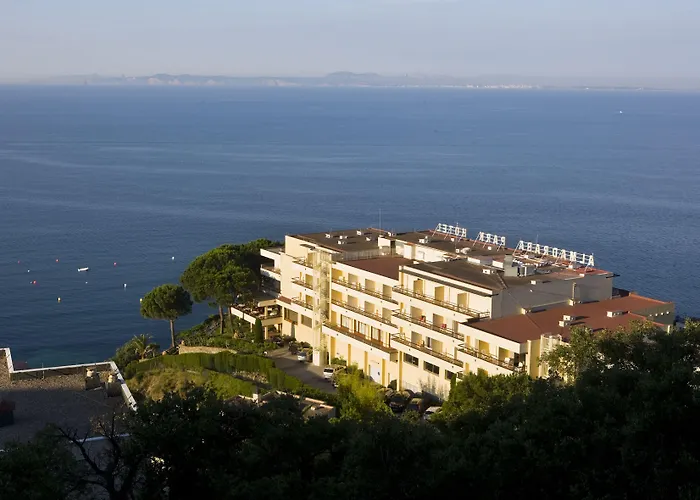 Almadraba Park 4*