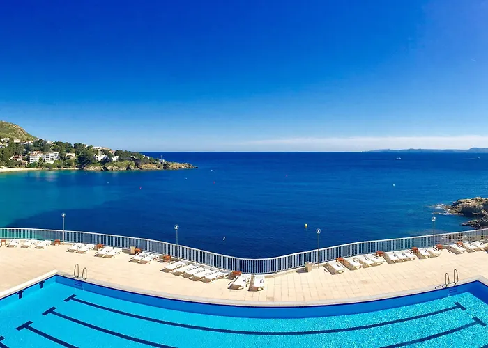 Almadraba Park 4*