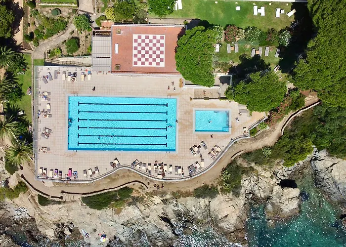 Almadraba Park מלון